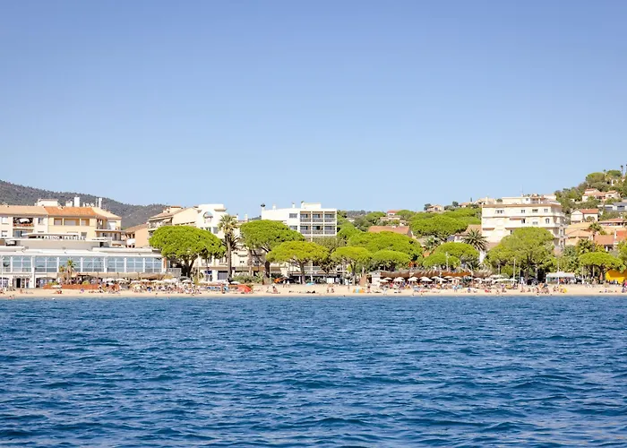 Les Dauphins-2 By Interhome *