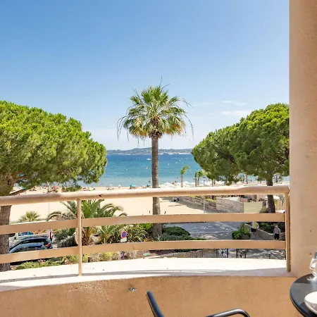 Les Dauphins-2 By Interhome *